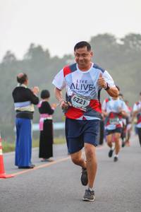 BIB: 6221
                            <button type="button" onclick="openModal(6347780)" class="btn btn-primary btn-sm float-right btn-popup" data-toggle="modal" data-target=".modal-high-quality">
                        <i class="fas fa-shopping-cart"></i> Add to Cart
                    </button>
                                            <button type="button" onclick="isThisMe(6347780, true)" class="btn btn-success btn-sm float-right btn-popup btn-isme hidden" data-toggle="tooltip" data-placement="bottom" title="นี่คือรูปของคุณใช่ไหม คลิกที่นี่เพื่อเอาเข้าอัลบั้ม">
                        <i class="fas fa-plus"></i> Add to album
                    </button>
                    <button type="button" onclick="isThisMe(6347780, false)" class="btn btn-warning btn-sm float-right btn-popup btn-isnotme hidden">
                        <i class="fas fa-ban"></i> Remove from album
                    </button>