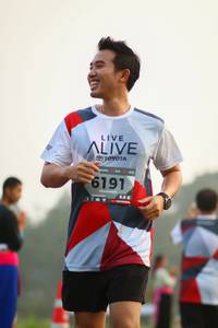 BIB: 191
                            <button type="button" onclick="openModal(6350344)" class="btn btn-primary btn-sm float-right btn-popup" data-toggle="modal" data-target=".modal-high-quality">
                        <i class="fas fa-shopping-cart"></i> Add to Cart
                    </button>
                                            <button type="button" onclick="isThisMe(6350344, true)" class="btn btn-success btn-sm float-right btn-popup btn-isme hidden" data-toggle="tooltip" data-placement="bottom" title="นี่คือรูปของคุณใช่ไหม คลิกที่นี่เพื่อเอาเข้าอัลบั้ม">
                        <i class="fas fa-plus"></i> Add to album
                    </button>
                    <button type="button" onclick="isThisMe(6350344, false)" class="btn btn-warning btn-sm float-right btn-popup btn-isnotme hidden">
                        <i class="fas fa-ban"></i> Remove from album
                    </button>