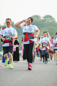 BIB: 6512
                            <button type="button" onclick="openModal(6352429)" class="btn btn-primary btn-sm float-right btn-popup" data-toggle="modal" data-target=".modal-high-quality">
                        <i class="fas fa-shopping-cart"></i> Add to Cart
                    </button>
                                            <button type="button" onclick="isThisMe(6352429, true)" class="btn btn-success btn-sm float-right btn-popup btn-isme hidden" data-toggle="tooltip" data-placement="bottom" title="นี่คือรูปของคุณใช่ไหม คลิกที่นี่เพื่อเอาเข้าอัลบั้ม">
                        <i class="fas fa-plus"></i> Add to album
                    </button>
                    <button type="button" onclick="isThisMe(6352429, false)" class="btn btn-warning btn-sm float-right btn-popup btn-isnotme hidden">
                        <i class="fas fa-ban"></i> Remove from album
                    </button>