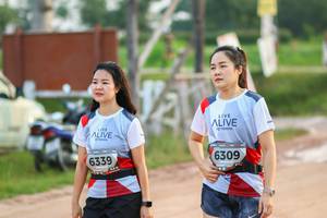 BIB: 6309, 6339
                            <button type="button" onclick="openModal(6354346)" class="btn btn-primary btn-sm float-right btn-popup" data-toggle="modal" data-target=".modal-high-quality">
                        <i class="fas fa-shopping-cart"></i> Add to Cart
                    </button>
                                            <button type="button" onclick="isThisMe(6354346, true)" class="btn btn-success btn-sm float-right btn-popup btn-isme hidden" data-toggle="tooltip" data-placement="bottom" title="นี่คือรูปของคุณใช่ไหม คลิกที่นี่เพื่อเอาเข้าอัลบั้ม">
                        <i class="fas fa-plus"></i> Add to album
                    </button>
                    <button type="button" onclick="isThisMe(6354346, false)" class="btn btn-warning btn-sm float-right btn-popup btn-isnotme hidden">
                        <i class="fas fa-ban"></i> Remove from album
                    </button>