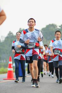 BIB: 7021, 6271, 7186
                            <button type="button" onclick="openModal(6352426)" class="btn btn-primary btn-sm float-right btn-popup" data-toggle="modal" data-target=".modal-high-quality">
                        <i class="fas fa-shopping-cart"></i> Add to Cart
                    </button>
                                            <button type="button" onclick="isThisMe(6352426, true)" class="btn btn-success btn-sm float-right btn-popup btn-isme hidden" data-toggle="tooltip" data-placement="bottom" title="นี่คือรูปของคุณใช่ไหม คลิกที่นี่เพื่อเอาเข้าอัลบั้ม">
                        <i class="fas fa-plus"></i> Add to album
                    </button>
                    <button type="button" onclick="isThisMe(6352426, false)" class="btn btn-warning btn-sm float-right btn-popup btn-isnotme hidden">
                        <i class="fas fa-ban"></i> Remove from album
                    </button>