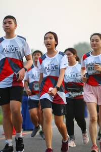 BIB: 630, 434
                            <button type="button" onclick="openModal(6350947)" class="btn btn-primary btn-sm float-right btn-popup" data-toggle="modal" data-target=".modal-high-quality">
                        <i class="fas fa-shopping-cart"></i> Add to Cart
                    </button>
                                            <button type="button" onclick="isThisMe(6350947, true)" class="btn btn-success btn-sm float-right btn-popup btn-isme hidden" data-toggle="tooltip" data-placement="bottom" title="นี่คือรูปของคุณใช่ไหม คลิกที่นี่เพื่อเอาเข้าอัลบั้ม">
                        <i class="fas fa-plus"></i> Add to album
                    </button>
                    <button type="button" onclick="isThisMe(6350947, false)" class="btn btn-warning btn-sm float-right btn-popup btn-isnotme hidden">
                        <i class="fas fa-ban"></i> Remove from album
                    </button>