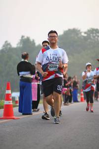 BIB: 6239
                            <button type="button" onclick="openModal(6350384)" class="btn btn-primary btn-sm float-right btn-popup" data-toggle="modal" data-target=".modal-high-quality">
                        <i class="fas fa-shopping-cart"></i> Add to Cart
                    </button>
                                            <button type="button" onclick="isThisMe(6350384, true)" class="btn btn-success btn-sm float-right btn-popup btn-isme hidden" data-toggle="tooltip" data-placement="bottom" title="นี่คือรูปของคุณใช่ไหม คลิกที่นี่เพื่อเอาเข้าอัลบั้ม">
                        <i class="fas fa-plus"></i> Add to album
                    </button>
                    <button type="button" onclick="isThisMe(6350384, false)" class="btn btn-warning btn-sm float-right btn-popup btn-isnotme hidden">
                        <i class="fas fa-ban"></i> Remove from album
                    </button>