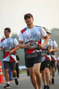 BIB: 5475, 6431, 319
                            <button type="button" onclick="openModal(6350292)" class="btn btn-primary btn-sm float-right btn-popup" data-toggle="modal" data-target=".modal-high-quality">
                        <i class="fas fa-shopping-cart"></i> Add to Cart
                    </button>
                                            <button type="button" onclick="isThisMe(6350292, true)" class="btn btn-success btn-sm float-right btn-popup btn-isme hidden" data-toggle="tooltip" data-placement="bottom" title="นี่คือรูปของคุณใช่ไหม คลิกที่นี่เพื่อเอาเข้าอัลบั้ม">
                        <i class="fas fa-plus"></i> Add to album
                    </button>
                    <button type="button" onclick="isThisMe(6350292, false)" class="btn btn-warning btn-sm float-right btn-popup btn-isnotme hidden">
                        <i class="fas fa-ban"></i> Remove from album
                    </button>