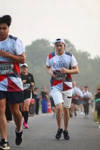 BIB: 6226, 3007, 6019
                            <button type="button" onclick="openModal(6349443)" class="btn btn-primary btn-sm float-right btn-popup" data-toggle="modal" data-target=".modal-high-quality">
                        <i class="fas fa-shopping-cart"></i> Add to Cart
                    </button>
                                            <button type="button" onclick="isThisMe(6349443, true)" class="btn btn-success btn-sm float-right btn-popup btn-isme hidden" data-toggle="tooltip" data-placement="bottom" title="นี่คือรูปของคุณใช่ไหม คลิกที่นี่เพื่อเอาเข้าอัลบั้ม">
                        <i class="fas fa-plus"></i> Add to album
                    </button>
                    <button type="button" onclick="isThisMe(6349443, false)" class="btn btn-warning btn-sm float-right btn-popup btn-isnotme hidden">
                        <i class="fas fa-ban"></i> Remove from album
                    </button>