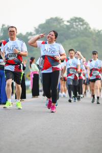 BIB: 6512, 2091
                            <button type="button" onclick="openModal(6352422)" class="btn btn-primary btn-sm float-right btn-popup" data-toggle="modal" data-target=".modal-high-quality">
                        <i class="fas fa-shopping-cart"></i> Add to Cart
                    </button>
                                            <button type="button" onclick="isThisMe(6352422, true)" class="btn btn-success btn-sm float-right btn-popup btn-isme hidden" data-toggle="tooltip" data-placement="bottom" title="นี่คือรูปของคุณใช่ไหม คลิกที่นี่เพื่อเอาเข้าอัลบั้ม">
                        <i class="fas fa-plus"></i> Add to album
                    </button>
                    <button type="button" onclick="isThisMe(6352422, false)" class="btn btn-warning btn-sm float-right btn-popup btn-isnotme hidden">
                        <i class="fas fa-ban"></i> Remove from album
                    </button>