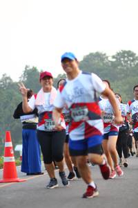 BIB: 6606, 718
                            <button type="button" onclick="openModal(6351743)" class="btn btn-primary btn-sm float-right btn-popup" data-toggle="modal" data-target=".modal-high-quality">
                        <i class="fas fa-shopping-cart"></i> Add to Cart
                    </button>
                                            <button type="button" onclick="isThisMe(6351743, true)" class="btn btn-success btn-sm float-right btn-popup btn-isme hidden" data-toggle="tooltip" data-placement="bottom" title="นี่คือรูปของคุณใช่ไหม คลิกที่นี่เพื่อเอาเข้าอัลบั้ม">
                        <i class="fas fa-plus"></i> Add to album
                    </button>
                    <button type="button" onclick="isThisMe(6351743, false)" class="btn btn-warning btn-sm float-right btn-popup btn-isnotme hidden">
                        <i class="fas fa-ban"></i> Remove from album
                    </button>