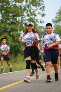 BIB: 6528, 090
                            <button type="button" onclick="openModal(6353823)" class="btn btn-primary btn-sm float-right btn-popup" data-toggle="modal" data-target=".modal-high-quality">
                        <i class="fas fa-shopping-cart"></i> Add to Cart
                    </button>
                                            <button type="button" onclick="isThisMe(6353823, true)" class="btn btn-success btn-sm float-right btn-popup btn-isme hidden" data-toggle="tooltip" data-placement="bottom" title="นี่คือรูปของคุณใช่ไหม คลิกที่นี่เพื่อเอาเข้าอัลบั้ม">
                        <i class="fas fa-plus"></i> Add to album
                    </button>
                    <button type="button" onclick="isThisMe(6353823, false)" class="btn btn-warning btn-sm float-right btn-popup btn-isnotme hidden">
                        <i class="fas fa-ban"></i> Remove from album
                    </button>