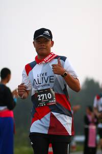 BIB: 2710, 128
                            <button type="button" onclick="openModal(6346163)" class="btn btn-primary btn-sm float-right btn-popup" data-toggle="modal" data-target=".modal-high-quality">
                        <i class="fas fa-shopping-cart"></i> Add to Cart
                    </button>
                                            <button type="button" onclick="isThisMe(6346163, true)" class="btn btn-success btn-sm float-right btn-popup btn-isme hidden" data-toggle="tooltip" data-placement="bottom" title="นี่คือรูปของคุณใช่ไหม คลิกที่นี่เพื่อเอาเข้าอัลบั้ม">
                        <i class="fas fa-plus"></i> Add to album
                    </button>
                    <button type="button" onclick="isThisMe(6346163, false)" class="btn btn-warning btn-sm float-right btn-popup btn-isnotme hidden">
                        <i class="fas fa-ban"></i> Remove from album
                    </button>