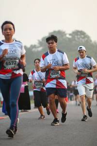 BIB: 6572, 6226, 6324
                            <button type="button" onclick="openModal(6349379)" class="btn btn-primary btn-sm float-right btn-popup" data-toggle="modal" data-target=".modal-high-quality">
                        <i class="fas fa-shopping-cart"></i> Add to Cart
                    </button>
                                            <button type="button" onclick="isThisMe(6349379, true)" class="btn btn-success btn-sm float-right btn-popup btn-isme hidden" data-toggle="tooltip" data-placement="bottom" title="นี่คือรูปของคุณใช่ไหม คลิกที่นี่เพื่อเอาเข้าอัลบั้ม">
                        <i class="fas fa-plus"></i> Add to album
                    </button>
                    <button type="button" onclick="isThisMe(6349379, false)" class="btn btn-warning btn-sm float-right btn-popup btn-isnotme hidden">
                        <i class="fas fa-ban"></i> Remove from album
                    </button>