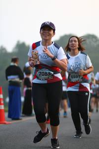 BIB: 7083, 6591
                            <button type="button" onclick="openModal(6350734)" class="btn btn-primary btn-sm float-right btn-popup" data-toggle="modal" data-target=".modal-high-quality">
                        <i class="fas fa-shopping-cart"></i> Add to Cart
                    </button>
                                            <button type="button" onclick="isThisMe(6350734, true)" class="btn btn-success btn-sm float-right btn-popup btn-isme hidden" data-toggle="tooltip" data-placement="bottom" title="นี่คือรูปของคุณใช่ไหม คลิกที่นี่เพื่อเอาเข้าอัลบั้ม">
                        <i class="fas fa-plus"></i> Add to album
                    </button>
                    <button type="button" onclick="isThisMe(6350734, false)" class="btn btn-warning btn-sm float-right btn-popup btn-isnotme hidden">
                        <i class="fas fa-ban"></i> Remove from album
                    </button>