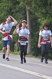 BIB: 6401, 6198, 6938
                            <button type="button" onclick="openModal(6339752)" class="btn btn-primary btn-sm float-right btn-popup" data-toggle="modal" data-target=".modal-high-quality">
                        <i class="fas fa-shopping-cart"></i> Add to Cart
                    </button>
                                            <button type="button" onclick="isThisMe(6339752, true)" class="btn btn-success btn-sm float-right btn-popup btn-isme hidden" data-toggle="tooltip" data-placement="bottom" title="นี่คือรูปของคุณใช่ไหม คลิกที่นี่เพื่อเอาเข้าอัลบั้ม">
                        <i class="fas fa-plus"></i> Add to album
                    </button>
                    <button type="button" onclick="isThisMe(6339752, false)" class="btn btn-warning btn-sm float-right btn-popup btn-isnotme hidden">
                        <i class="fas fa-ban"></i> Remove from album
                    </button>