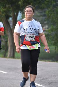 BIB: 6352
                            <button type="button" onclick="openModal(6340829)" class="btn btn-primary btn-sm float-right btn-popup" data-toggle="modal" data-target=".modal-high-quality">
                        <i class="fas fa-shopping-cart"></i> Add to Cart
                    </button>
                                            <button type="button" onclick="isThisMe(6340829, true)" class="btn btn-success btn-sm float-right btn-popup btn-isme hidden" data-toggle="tooltip" data-placement="bottom" title="นี่คือรูปของคุณใช่ไหม คลิกที่นี่เพื่อเอาเข้าอัลบั้ม">
                        <i class="fas fa-plus"></i> Add to album
                    </button>
                    <button type="button" onclick="isThisMe(6340829, false)" class="btn btn-warning btn-sm float-right btn-popup btn-isnotme hidden">
                        <i class="fas fa-ban"></i> Remove from album
                    </button>