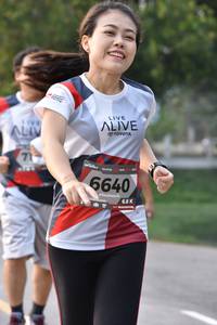 BIB: 6640
                            <button type="button" onclick="openModal(6340945)" class="btn btn-primary btn-sm float-right btn-popup" data-toggle="modal" data-target=".modal-high-quality">
                        <i class="fas fa-shopping-cart"></i> Add to Cart
                    </button>
                                            <button type="button" onclick="isThisMe(6340945, true)" class="btn btn-success btn-sm float-right btn-popup btn-isme hidden" data-toggle="tooltip" data-placement="bottom" title="นี่คือรูปของคุณใช่ไหม คลิกที่นี่เพื่อเอาเข้าอัลบั้ม">
                        <i class="fas fa-plus"></i> Add to album
                    </button>
                    <button type="button" onclick="isThisMe(6340945, false)" class="btn btn-warning btn-sm float-right btn-popup btn-isnotme hidden">
                        <i class="fas fa-ban"></i> Remove from album
                    </button>