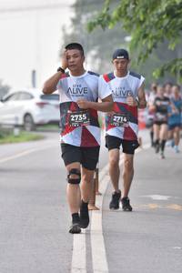 BIB: 2714, 2735
                            <button type="button" onclick="openModal(6340675)" class="btn btn-primary btn-sm float-right btn-popup" data-toggle="modal" data-target=".modal-high-quality">
                        <i class="fas fa-shopping-cart"></i> Add to Cart
                    </button>
                                            <button type="button" onclick="isThisMe(6340675, true)" class="btn btn-success btn-sm float-right btn-popup btn-isme hidden" data-toggle="tooltip" data-placement="bottom" title="นี่คือรูปของคุณใช่ไหม คลิกที่นี่เพื่อเอาเข้าอัลบั้ม">
                        <i class="fas fa-plus"></i> Add to album
                    </button>
                    <button type="button" onclick="isThisMe(6340675, false)" class="btn btn-warning btn-sm float-right btn-popup btn-isnotme hidden">
                        <i class="fas fa-ban"></i> Remove from album
                    </button>