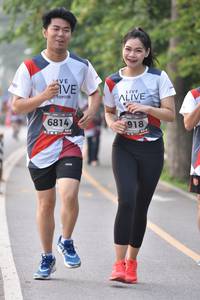 BIB: 6814, 918
                            <button type="button" onclick="openModal(6340277)" class="btn btn-primary btn-sm float-right btn-popup" data-toggle="modal" data-target=".modal-high-quality">
                        <i class="fas fa-shopping-cart"></i> Add to Cart
                    </button>
                                            <button type="button" onclick="isThisMe(6340277, true)" class="btn btn-success btn-sm float-right btn-popup btn-isme hidden" data-toggle="tooltip" data-placement="bottom" title="นี่คือรูปของคุณใช่ไหม คลิกที่นี่เพื่อเอาเข้าอัลบั้ม">
                        <i class="fas fa-plus"></i> Add to album
                    </button>
                    <button type="button" onclick="isThisMe(6340277, false)" class="btn btn-warning btn-sm float-right btn-popup btn-isnotme hidden">
                        <i class="fas fa-ban"></i> Remove from album
                    </button>