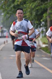 BIB: 617, 010
                            <button type="button" onclick="openModal(6339910)" class="btn btn-primary btn-sm float-right btn-popup" data-toggle="modal" data-target=".modal-high-quality">
                        <i class="fas fa-shopping-cart"></i> Add to Cart
                    </button>
                                            <button type="button" onclick="isThisMe(6339910, true)" class="btn btn-success btn-sm float-right btn-popup btn-isme hidden" data-toggle="tooltip" data-placement="bottom" title="นี่คือรูปของคุณใช่ไหม คลิกที่นี่เพื่อเอาเข้าอัลบั้ม">
                        <i class="fas fa-plus"></i> Add to album
                    </button>
                    <button type="button" onclick="isThisMe(6339910, false)" class="btn btn-warning btn-sm float-right btn-popup btn-isnotme hidden">
                        <i class="fas fa-ban"></i> Remove from album
                    </button>