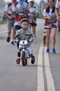 BIB: 2464, 
                            <button type="button" onclick="openModal(6340099)" class="btn btn-primary btn-sm float-right btn-popup" data-toggle="modal" data-target=".modal-high-quality">
                        <i class="fas fa-shopping-cart"></i> Add to Cart
                    </button>
                                            <button type="button" onclick="isThisMe(6340099, true)" class="btn btn-success btn-sm float-right btn-popup btn-isme hidden" data-toggle="tooltip" data-placement="bottom" title="นี่คือรูปของคุณใช่ไหม คลิกที่นี่เพื่อเอาเข้าอัลบั้ม">
                        <i class="fas fa-plus"></i> Add to album
                    </button>
                    <button type="button" onclick="isThisMe(6340099, false)" class="btn btn-warning btn-sm float-right btn-popup btn-isnotme hidden">
                        <i class="fas fa-ban"></i> Remove from album
                    </button>