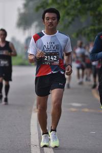 BIB: 2142, 128
                            <button type="button" onclick="openModal(6339904)" class="btn btn-primary btn-sm float-right btn-popup" data-toggle="modal" data-target=".modal-high-quality">
                        <i class="fas fa-shopping-cart"></i> Add to Cart
                    </button>
                                            <button type="button" onclick="isThisMe(6339904, true)" class="btn btn-success btn-sm float-right btn-popup btn-isme hidden" data-toggle="tooltip" data-placement="bottom" title="นี่คือรูปของคุณใช่ไหม คลิกที่นี่เพื่อเอาเข้าอัลบั้ม">
                        <i class="fas fa-plus"></i> Add to album
                    </button>
                    <button type="button" onclick="isThisMe(6339904, false)" class="btn btn-warning btn-sm float-right btn-popup btn-isnotme hidden">
                        <i class="fas fa-ban"></i> Remove from album
                    </button>