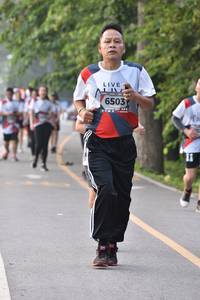 BIB: 6503
                            <button type="button" onclick="openModal(6340703)" class="btn btn-primary btn-sm float-right btn-popup" data-toggle="modal" data-target=".modal-high-quality">
                        <i class="fas fa-shopping-cart"></i> Add to Cart
                    </button>
                                            <button type="button" onclick="isThisMe(6340703, true)" class="btn btn-success btn-sm float-right btn-popup btn-isme hidden" data-toggle="tooltip" data-placement="bottom" title="นี่คือรูปของคุณใช่ไหม คลิกที่นี่เพื่อเอาเข้าอัลบั้ม">
                        <i class="fas fa-plus"></i> Add to album
                    </button>
                    <button type="button" onclick="isThisMe(6340703, false)" class="btn btn-warning btn-sm float-right btn-popup btn-isnotme hidden">
                        <i class="fas fa-ban"></i> Remove from album
                    </button>