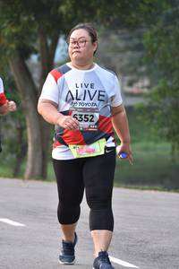 BIB: 5352
                            <button type="button" onclick="openModal(6340827)" class="btn btn-primary btn-sm float-right btn-popup" data-toggle="modal" data-target=".modal-high-quality">
                        <i class="fas fa-shopping-cart"></i> Add to Cart
                    </button>
                                            <button type="button" onclick="isThisMe(6340827, true)" class="btn btn-success btn-sm float-right btn-popup btn-isme hidden" data-toggle="tooltip" data-placement="bottom" title="นี่คือรูปของคุณใช่ไหม คลิกที่นี่เพื่อเอาเข้าอัลบั้ม">
                        <i class="fas fa-plus"></i> Add to album
                    </button>
                    <button type="button" onclick="isThisMe(6340827, false)" class="btn btn-warning btn-sm float-right btn-popup btn-isnotme hidden">
                        <i class="fas fa-ban"></i> Remove from album
                    </button>