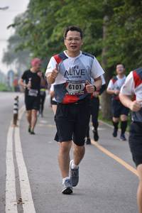 BIB: 6101
                            <button type="button" onclick="openModal(6339970)" class="btn btn-primary btn-sm float-right btn-popup" data-toggle="modal" data-target=".modal-high-quality">
                        <i class="fas fa-shopping-cart"></i> Add to Cart
                    </button>
                                            <button type="button" onclick="isThisMe(6339970, true)" class="btn btn-success btn-sm float-right btn-popup btn-isme hidden" data-toggle="tooltip" data-placement="bottom" title="นี่คือรูปของคุณใช่ไหม คลิกที่นี่เพื่อเอาเข้าอัลบั้ม">
                        <i class="fas fa-plus"></i> Add to album
                    </button>
                    <button type="button" onclick="isThisMe(6339970, false)" class="btn btn-warning btn-sm float-right btn-popup btn-isnotme hidden">
                        <i class="fas fa-ban"></i> Remove from album
                    </button>