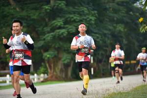 BIB: 2410, 2500
                            <button type="button" onclick="openModal(6338719)" class="btn btn-primary btn-sm float-right btn-popup" data-toggle="modal" data-target=".modal-high-quality">
                        <i class="fas fa-shopping-cart"></i> Add to Cart
                    </button>
                                            <button type="button" onclick="isThisMe(6338719, true)" class="btn btn-success btn-sm float-right btn-popup btn-isme hidden" data-toggle="tooltip" data-placement="bottom" title="นี่คือรูปของคุณใช่ไหม คลิกที่นี่เพื่อเอาเข้าอัลบั้ม">
                        <i class="fas fa-plus"></i> Add to album
                    </button>
                    <button type="button" onclick="isThisMe(6338719, false)" class="btn btn-warning btn-sm float-right btn-popup btn-isnotme hidden">
                        <i class="fas fa-ban"></i> Remove from album
                    </button>