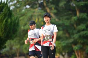 BIB: 3161
                            <button type="button" onclick="openModal(6339560)" class="btn btn-primary btn-sm float-right btn-popup" data-toggle="modal" data-target=".modal-high-quality">
                        <i class="fas fa-shopping-cart"></i> Add to Cart
                    </button>
                                            <button type="button" onclick="isThisMe(6339560, true)" class="btn btn-success btn-sm float-right btn-popup btn-isme hidden" data-toggle="tooltip" data-placement="bottom" title="นี่คือรูปของคุณใช่ไหม คลิกที่นี่เพื่อเอาเข้าอัลบั้ม">
                        <i class="fas fa-plus"></i> Add to album
                    </button>
                    <button type="button" onclick="isThisMe(6339560, false)" class="btn btn-warning btn-sm float-right btn-popup btn-isnotme hidden">
                        <i class="fas fa-ban"></i> Remove from album
                    </button>