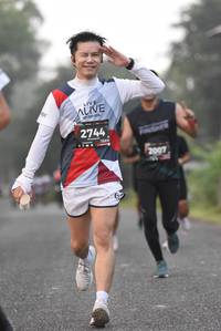 BIB: 2744, 128, 2007
                            <button type="button" onclick="openModal(6371977)" class="btn btn-primary btn-sm float-right btn-popup" data-toggle="modal" data-target=".modal-high-quality">
                        <i class="fas fa-shopping-cart"></i> Add to Cart
                    </button>
                                            <button type="button" onclick="isThisMe(6371977, true)" class="btn btn-success btn-sm float-right btn-popup btn-isme hidden" data-toggle="tooltip" data-placement="bottom" title="นี่คือรูปของคุณใช่ไหม คลิกที่นี่เพื่อเอาเข้าอัลบั้ม">
                        <i class="fas fa-plus"></i> Add to album
                    </button>
                    <button type="button" onclick="isThisMe(6371977, false)" class="btn btn-warning btn-sm float-right btn-popup btn-isnotme hidden">
                        <i class="fas fa-ban"></i> Remove from album
                    </button>