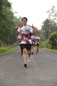 BIB: 3195
                            <button type="button" onclick="openModal(6371946)" class="btn btn-primary btn-sm float-right btn-popup" data-toggle="modal" data-target=".modal-high-quality">
                        <i class="fas fa-shopping-cart"></i> Add to Cart
                    </button>
                                            <button type="button" onclick="isThisMe(6371946, true)" class="btn btn-success btn-sm float-right btn-popup btn-isme hidden" data-toggle="tooltip" data-placement="bottom" title="นี่คือรูปของคุณใช่ไหม คลิกที่นี่เพื่อเอาเข้าอัลบั้ม">
                        <i class="fas fa-plus"></i> Add to album
                    </button>
                    <button type="button" onclick="isThisMe(6371946, false)" class="btn btn-warning btn-sm float-right btn-popup btn-isnotme hidden">
                        <i class="fas fa-ban"></i> Remove from album
                    </button>