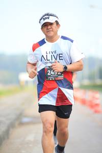 BIB: 2492, 128
                            <button type="button" onclick="openModal(6344242)" class="btn btn-primary btn-sm float-right btn-popup" data-toggle="modal" data-target=".modal-high-quality">
                        <i class="fas fa-shopping-cart"></i> Add to Cart
                    </button>
                                            <button type="button" onclick="isThisMe(6344242, true)" class="btn btn-success btn-sm float-right btn-popup btn-isme hidden" data-toggle="tooltip" data-placement="bottom" title="นี่คือรูปของคุณใช่ไหม คลิกที่นี่เพื่อเอาเข้าอัลบั้ม">
                        <i class="fas fa-plus"></i> Add to album
                    </button>
                    <button type="button" onclick="isThisMe(6344242, false)" class="btn btn-warning btn-sm float-right btn-popup btn-isnotme hidden">
                        <i class="fas fa-ban"></i> Remove from album
                    </button>