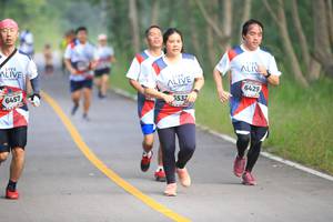 BIB: 6429, 6457, 5537
                            <button type="button" onclick="openModal(6356918)" class="btn btn-primary btn-sm float-right btn-popup" data-toggle="modal" data-target=".modal-high-quality">
                        <i class="fas fa-shopping-cart"></i> Add to Cart
                    </button>
                                            <button type="button" onclick="isThisMe(6356918, true)" class="btn btn-success btn-sm float-right btn-popup btn-isme hidden" data-toggle="tooltip" data-placement="bottom" title="นี่คือรูปของคุณใช่ไหม คลิกที่นี่เพื่อเอาเข้าอัลบั้ม">
                        <i class="fas fa-plus"></i> Add to album
                    </button>
                    <button type="button" onclick="isThisMe(6356918, false)" class="btn btn-warning btn-sm float-right btn-popup btn-isnotme hidden">
                        <i class="fas fa-ban"></i> Remove from album
                    </button>