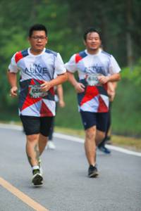 BIB: 680
                            <button type="button" onclick="openModal(6368277)" class="btn btn-primary btn-sm float-right btn-popup" data-toggle="modal" data-target=".modal-high-quality">
                        <i class="fas fa-shopping-cart"></i> Add to Cart
                    </button>
                                            <button type="button" onclick="isThisMe(6368277, true)" class="btn btn-success btn-sm float-right btn-popup btn-isme hidden" data-toggle="tooltip" data-placement="bottom" title="นี่คือรูปของคุณใช่ไหม คลิกที่นี่เพื่อเอาเข้าอัลบั้ม">
                        <i class="fas fa-plus"></i> Add to album
                    </button>
                    <button type="button" onclick="isThisMe(6368277, false)" class="btn btn-warning btn-sm float-right btn-popup btn-isnotme hidden">
                        <i class="fas fa-ban"></i> Remove from album
                    </button>