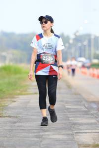 BIB: 2526
                            <button type="button" onclick="openModal(6345237)" class="btn btn-primary btn-sm float-right btn-popup" data-toggle="modal" data-target=".modal-high-quality">
                        <i class="fas fa-shopping-cart"></i> Add to Cart
                    </button>
                                            <button type="button" onclick="isThisMe(6345237, true)" class="btn btn-success btn-sm float-right btn-popup btn-isme hidden" data-toggle="tooltip" data-placement="bottom" title="นี่คือรูปของคุณใช่ไหม คลิกที่นี่เพื่อเอาเข้าอัลบั้ม">
                        <i class="fas fa-plus"></i> Add to album
                    </button>
                    <button type="button" onclick="isThisMe(6345237, false)" class="btn btn-warning btn-sm float-right btn-popup btn-isnotme hidden">
                        <i class="fas fa-ban"></i> Remove from album
                    </button>