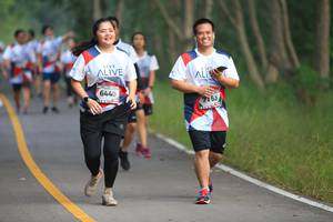 BIB: 6440
                            <button type="button" onclick="openModal(6357131)" class="btn btn-primary btn-sm float-right btn-popup" data-toggle="modal" data-target=".modal-high-quality">
                        <i class="fas fa-shopping-cart"></i> Add to Cart
                    </button>
                                            <button type="button" onclick="isThisMe(6357131, true)" class="btn btn-success btn-sm float-right btn-popup btn-isme hidden" data-toggle="tooltip" data-placement="bottom" title="นี่คือรูปของคุณใช่ไหม คลิกที่นี่เพื่อเอาเข้าอัลบั้ม">
                        <i class="fas fa-plus"></i> Add to album
                    </button>
                    <button type="button" onclick="isThisMe(6357131, false)" class="btn btn-warning btn-sm float-right btn-popup btn-isnotme hidden">
                        <i class="fas fa-ban"></i> Remove from album
                    </button>