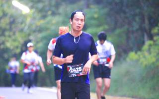 BIB: 2425
                            <button type="button" onclick="openModal(6370776)" class="btn btn-primary btn-sm float-right btn-popup" data-toggle="modal" data-target=".modal-high-quality">
                        <i class="fas fa-shopping-cart"></i> Add to Cart
                    </button>
                                            <button type="button" onclick="isThisMe(6370776, true)" class="btn btn-success btn-sm float-right btn-popup btn-isme hidden" data-toggle="tooltip" data-placement="bottom" title="นี่คือรูปของคุณใช่ไหม คลิกที่นี่เพื่อเอาเข้าอัลบั้ม">
                        <i class="fas fa-plus"></i> Add to album
                    </button>
                    <button type="button" onclick="isThisMe(6370776, false)" class="btn btn-warning btn-sm float-right btn-popup btn-isnotme hidden">
                        <i class="fas fa-ban"></i> Remove from album
                    </button>