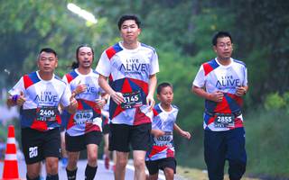 BIB: 3145, 2404, 6140, 2855, 6356
                            <button type="button" onclick="openModal(6370815)" class="btn btn-primary btn-sm float-right btn-popup" data-toggle="modal" data-target=".modal-high-quality">
                        <i class="fas fa-shopping-cart"></i> Add to Cart
                    </button>
                                            <button type="button" onclick="isThisMe(6370815, true)" class="btn btn-success btn-sm float-right btn-popup btn-isme hidden" data-toggle="tooltip" data-placement="bottom" title="นี่คือรูปของคุณใช่ไหม คลิกที่นี่เพื่อเอาเข้าอัลบั้ม">
                        <i class="fas fa-plus"></i> Add to album
                    </button>
                    <button type="button" onclick="isThisMe(6370815, false)" class="btn btn-warning btn-sm float-right btn-popup btn-isnotme hidden">
                        <i class="fas fa-ban"></i> Remove from album
                    </button>