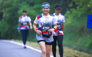 BIB: 2760
                            <button type="button" onclick="openModal(6370806)" class="btn btn-primary btn-sm float-right btn-popup" data-toggle="modal" data-target=".modal-high-quality">
                        <i class="fas fa-shopping-cart"></i> Add to Cart
                    </button>
                                            <button type="button" onclick="isThisMe(6370806, true)" class="btn btn-success btn-sm float-right btn-popup btn-isme hidden" data-toggle="tooltip" data-placement="bottom" title="นี่คือรูปของคุณใช่ไหม คลิกที่นี่เพื่อเอาเข้าอัลบั้ม">
                        <i class="fas fa-plus"></i> Add to album
                    </button>
                    <button type="button" onclick="isThisMe(6370806, false)" class="btn btn-warning btn-sm float-right btn-popup btn-isnotme hidden">
                        <i class="fas fa-ban"></i> Remove from album
                    </button>