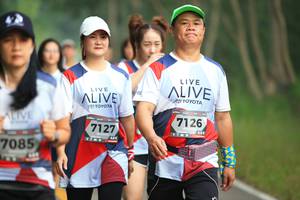 BIB: 7126, 7127, 7085, 
                            <button type="button" onclick="openModal(6357384)" class="btn btn-primary btn-sm float-right btn-popup" data-toggle="modal" data-target=".modal-high-quality">
                        <i class="fas fa-shopping-cart"></i> Add to Cart
                    </button>
                                            <button type="button" onclick="isThisMe(6357384, true)" class="btn btn-success btn-sm float-right btn-popup btn-isme hidden" data-toggle="tooltip" data-placement="bottom" title="นี่คือรูปของคุณใช่ไหม คลิกที่นี่เพื่อเอาเข้าอัลบั้ม">
                        <i class="fas fa-plus"></i> Add to album
                    </button>
                    <button type="button" onclick="isThisMe(6357384, false)" class="btn btn-warning btn-sm float-right btn-popup btn-isnotme hidden">
                        <i class="fas fa-ban"></i> Remove from album
                    </button>