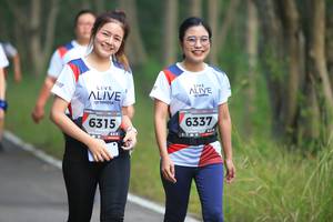 BIB: 6315, 6337
                            <button type="button" onclick="openModal(6357359)" class="btn btn-primary btn-sm float-right btn-popup" data-toggle="modal" data-target=".modal-high-quality">
                        <i class="fas fa-shopping-cart"></i> Add to Cart
                    </button>
                                            <button type="button" onclick="isThisMe(6357359, true)" class="btn btn-success btn-sm float-right btn-popup btn-isme hidden" data-toggle="tooltip" data-placement="bottom" title="นี่คือรูปของคุณใช่ไหม คลิกที่นี่เพื่อเอาเข้าอัลบั้ม">
                        <i class="fas fa-plus"></i> Add to album
                    </button>
                    <button type="button" onclick="isThisMe(6357359, false)" class="btn btn-warning btn-sm float-right btn-popup btn-isnotme hidden">
                        <i class="fas fa-ban"></i> Remove from album
                    </button>