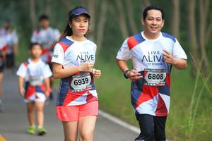 BIB: 6808, 6939
                            <button type="button" onclick="openModal(6357284)" class="btn btn-primary btn-sm float-right btn-popup" data-toggle="modal" data-target=".modal-high-quality">
                        <i class="fas fa-shopping-cart"></i> Add to Cart
                    </button>
                                            <button type="button" onclick="isThisMe(6357284, true)" class="btn btn-success btn-sm float-right btn-popup btn-isme hidden" data-toggle="tooltip" data-placement="bottom" title="นี่คือรูปของคุณใช่ไหม คลิกที่นี่เพื่อเอาเข้าอัลบั้ม">
                        <i class="fas fa-plus"></i> Add to album
                    </button>
                    <button type="button" onclick="isThisMe(6357284, false)" class="btn btn-warning btn-sm float-right btn-popup btn-isnotme hidden">
                        <i class="fas fa-ban"></i> Remove from album
                    </button>