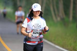 BIB: 6265
                            <button type="button" onclick="openModal(6357405)" class="btn btn-primary btn-sm float-right btn-popup" data-toggle="modal" data-target=".modal-high-quality">
                        <i class="fas fa-shopping-cart"></i> Add to Cart
                    </button>
                                            <button type="button" onclick="isThisMe(6357405, true)" class="btn btn-success btn-sm float-right btn-popup btn-isme hidden" data-toggle="tooltip" data-placement="bottom" title="นี่คือรูปของคุณใช่ไหม คลิกที่นี่เพื่อเอาเข้าอัลบั้ม">
                        <i class="fas fa-plus"></i> Add to album
                    </button>
                    <button type="button" onclick="isThisMe(6357405, false)" class="btn btn-warning btn-sm float-right btn-popup btn-isnotme hidden">
                        <i class="fas fa-ban"></i> Remove from album
                    </button>