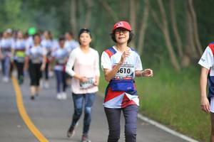 BIB: 610
                            <button type="button" onclick="openModal(6357338)" class="btn btn-primary btn-sm float-right btn-popup" data-toggle="modal" data-target=".modal-high-quality">
                        <i class="fas fa-shopping-cart"></i> Add to Cart
                    </button>
                                            <button type="button" onclick="isThisMe(6357338, true)" class="btn btn-success btn-sm float-right btn-popup btn-isme hidden" data-toggle="tooltip" data-placement="bottom" title="นี่คือรูปของคุณใช่ไหม คลิกที่นี่เพื่อเอาเข้าอัลบั้ม">
                        <i class="fas fa-plus"></i> Add to album
                    </button>
                    <button type="button" onclick="isThisMe(6357338, false)" class="btn btn-warning btn-sm float-right btn-popup btn-isnotme hidden">
                        <i class="fas fa-ban"></i> Remove from album
                    </button>