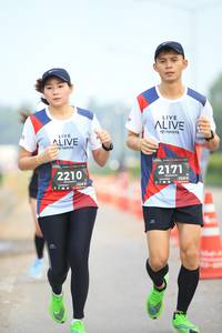 BIB: 2171, 2210, 128
                            <button type="button" onclick="openModal(6343839)" class="btn btn-primary btn-sm float-right btn-popup" data-toggle="modal" data-target=".modal-high-quality">
                        <i class="fas fa-shopping-cart"></i> Add to Cart
                    </button>
                                            <button type="button" onclick="isThisMe(6343839, true)" class="btn btn-success btn-sm float-right btn-popup btn-isme hidden" data-toggle="tooltip" data-placement="bottom" title="นี่คือรูปของคุณใช่ไหม คลิกที่นี่เพื่อเอาเข้าอัลบั้ม">
                        <i class="fas fa-plus"></i> Add to album
                    </button>
                    <button type="button" onclick="isThisMe(6343839, false)" class="btn btn-warning btn-sm float-right btn-popup btn-isnotme hidden">
                        <i class="fas fa-ban"></i> Remove from album
                    </button>