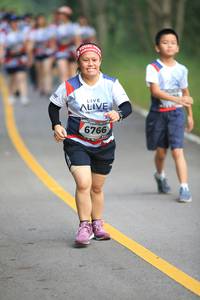 BIB: 6766
                            <button type="button" onclick="openModal(6358091)" class="btn btn-primary btn-sm float-right btn-popup" data-toggle="modal" data-target=".modal-high-quality">
                        <i class="fas fa-shopping-cart"></i> Add to Cart
                    </button>
                                            <button type="button" onclick="isThisMe(6358091, true)" class="btn btn-success btn-sm float-right btn-popup btn-isme hidden" data-toggle="tooltip" data-placement="bottom" title="นี่คือรูปของคุณใช่ไหม คลิกที่นี่เพื่อเอาเข้าอัลบั้ม">
                        <i class="fas fa-plus"></i> Add to album
                    </button>
                    <button type="button" onclick="isThisMe(6358091, false)" class="btn btn-warning btn-sm float-right btn-popup btn-isnotme hidden">
                        <i class="fas fa-ban"></i> Remove from album
                    </button>