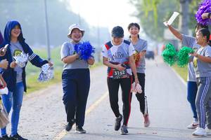 BIB: 3152
                            <button type="button" onclick="openModal(6372453)" class="btn btn-primary btn-sm float-right btn-popup" data-toggle="modal" data-target=".modal-high-quality">
                        <i class="fas fa-shopping-cart"></i> Add to Cart
                    </button>
                                            <button type="button" onclick="isThisMe(6372453, true)" class="btn btn-success btn-sm float-right btn-popup btn-isme hidden" data-toggle="tooltip" data-placement="bottom" title="นี่คือรูปของคุณใช่ไหม คลิกที่นี่เพื่อเอาเข้าอัลบั้ม">
                        <i class="fas fa-plus"></i> Add to album
                    </button>
                    <button type="button" onclick="isThisMe(6372453, false)" class="btn btn-warning btn-sm float-right btn-popup btn-isnotme hidden">
                        <i class="fas fa-ban"></i> Remove from album
                    </button>