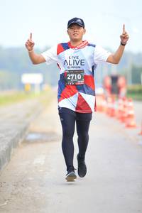 BIB: 2710
                            <button type="button" onclick="openModal(6344473)" class="btn btn-primary btn-sm float-right btn-popup" data-toggle="modal" data-target=".modal-high-quality">
                        <i class="fas fa-shopping-cart"></i> Add to Cart
                    </button>
                                            <button type="button" onclick="isThisMe(6344473, true)" class="btn btn-success btn-sm float-right btn-popup btn-isme hidden" data-toggle="tooltip" data-placement="bottom" title="นี่คือรูปของคุณใช่ไหม คลิกที่นี่เพื่อเอาเข้าอัลบั้ม">
                        <i class="fas fa-plus"></i> Add to album
                    </button>
                    <button type="button" onclick="isThisMe(6344473, false)" class="btn btn-warning btn-sm float-right btn-popup btn-isnotme hidden">
                        <i class="fas fa-ban"></i> Remove from album
                    </button>