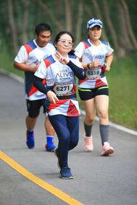 BIB: 6318, 6271
                            <button type="button" onclick="openModal(6357455)" class="btn btn-primary btn-sm float-right btn-popup" data-toggle="modal" data-target=".modal-high-quality">
                        <i class="fas fa-shopping-cart"></i> Add to Cart
                    </button>
                                            <button type="button" onclick="isThisMe(6357455, true)" class="btn btn-success btn-sm float-right btn-popup btn-isme hidden" data-toggle="tooltip" data-placement="bottom" title="นี่คือรูปของคุณใช่ไหม คลิกที่นี่เพื่อเอาเข้าอัลบั้ม">
                        <i class="fas fa-plus"></i> Add to album
                    </button>
                    <button type="button" onclick="isThisMe(6357455, false)" class="btn btn-warning btn-sm float-right btn-popup btn-isnotme hidden">
                        <i class="fas fa-ban"></i> Remove from album
                    </button>