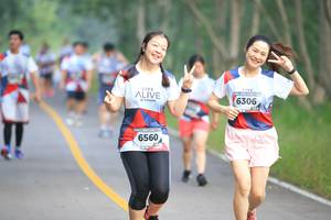 BIB: 6306, 6560
                            <button type="button" onclick="openModal(6356980)" class="btn btn-primary btn-sm float-right btn-popup" data-toggle="modal" data-target=".modal-high-quality">
                        <i class="fas fa-shopping-cart"></i> Add to Cart
                    </button>
                                            <button type="button" onclick="isThisMe(6356980, true)" class="btn btn-success btn-sm float-right btn-popup btn-isme hidden" data-toggle="tooltip" data-placement="bottom" title="นี่คือรูปของคุณใช่ไหม คลิกที่นี่เพื่อเอาเข้าอัลบั้ม">
                        <i class="fas fa-plus"></i> Add to album
                    </button>
                    <button type="button" onclick="isThisMe(6356980, false)" class="btn btn-warning btn-sm float-right btn-popup btn-isnotme hidden">
                        <i class="fas fa-ban"></i> Remove from album
                    </button>