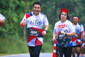 BIB: 2856, 124, 2864
                            <button type="button" onclick="openModal(6370560)" class="btn btn-primary btn-sm float-right btn-popup" data-toggle="modal" data-target=".modal-high-quality">
                        <i class="fas fa-shopping-cart"></i> Add to Cart
                    </button>
                                            <button type="button" onclick="isThisMe(6370560, true)" class="btn btn-success btn-sm float-right btn-popup btn-isme hidden" data-toggle="tooltip" data-placement="bottom" title="นี่คือรูปของคุณใช่ไหม คลิกที่นี่เพื่อเอาเข้าอัลบั้ม">
                        <i class="fas fa-plus"></i> Add to album
                    </button>
                    <button type="button" onclick="isThisMe(6370560, false)" class="btn btn-warning btn-sm float-right btn-popup btn-isnotme hidden">
                        <i class="fas fa-ban"></i> Remove from album
                    </button>